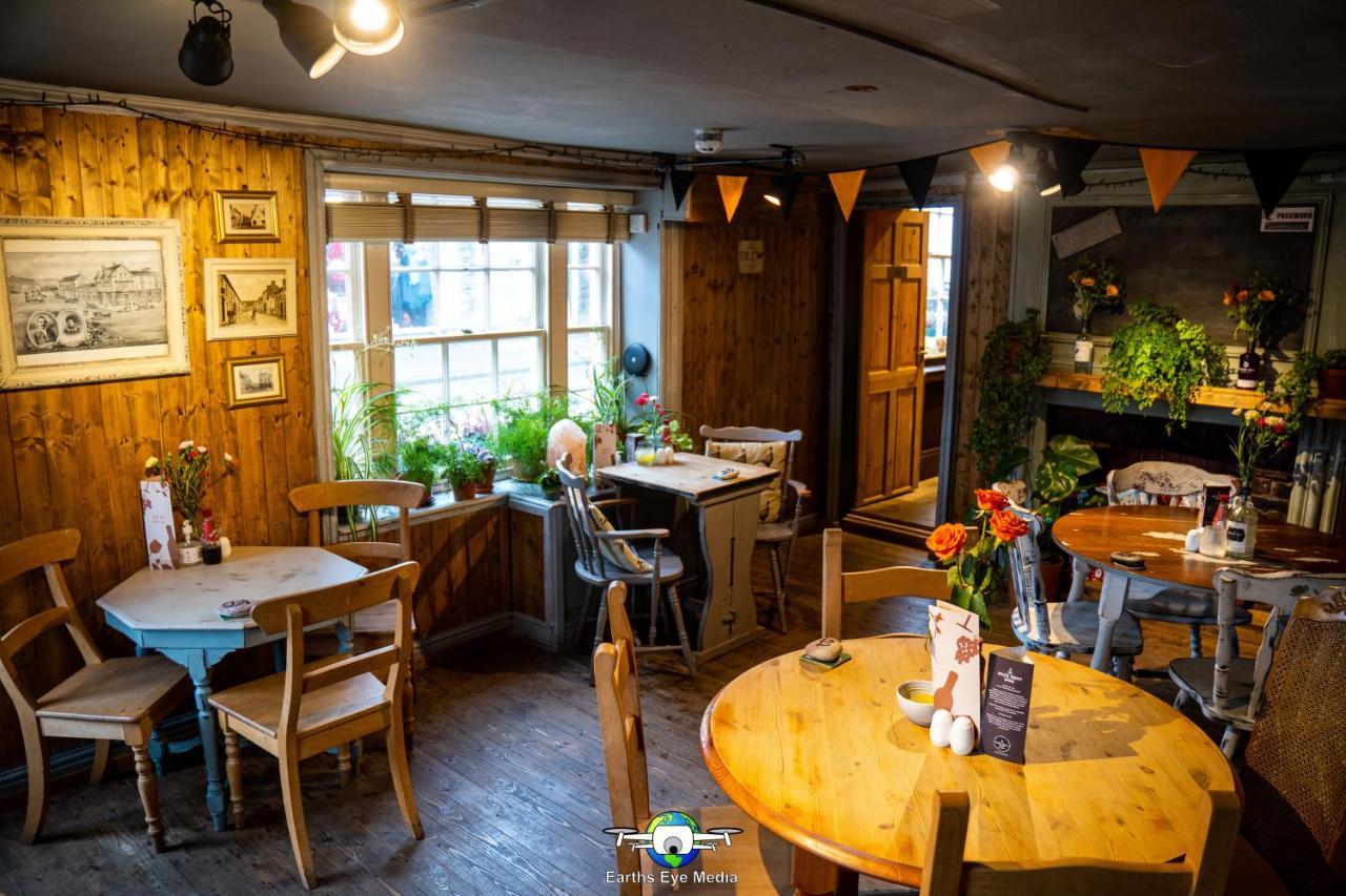 The Bear Inn 兰达弗里 外观 照片